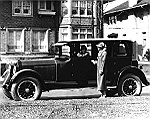 1925 6-70 Deluxe 5-pass Sedan_thumb