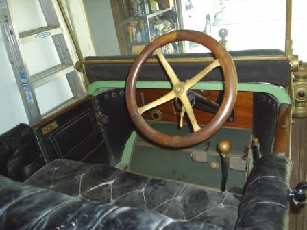 1912-Paige-Brunswick-front-seat